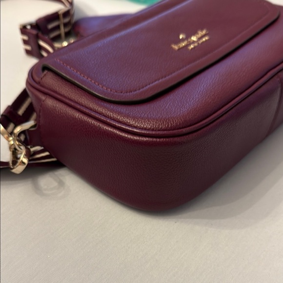 Kate Spade Brown Crossbody Bag with Gold Hardware - Picture 10 of 13